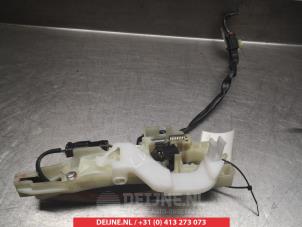 Hyundai Veloster Door handle 4-door, front left O277248 photo 2