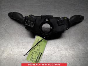 Hyundai I30 Steering column stalk O308419 photo 2