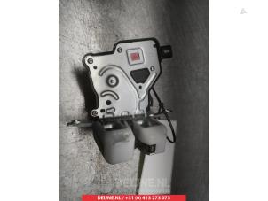 Suzuki Swift Slotmechaniek Achterklep O296820 foto 3