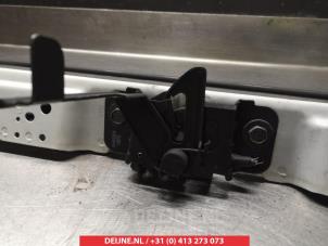 Chevrolet Cruze Lock plate O270515 photo 2