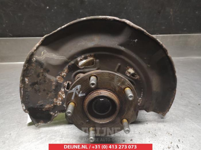 Toyota Avensis Fusee rechts-voor O324214