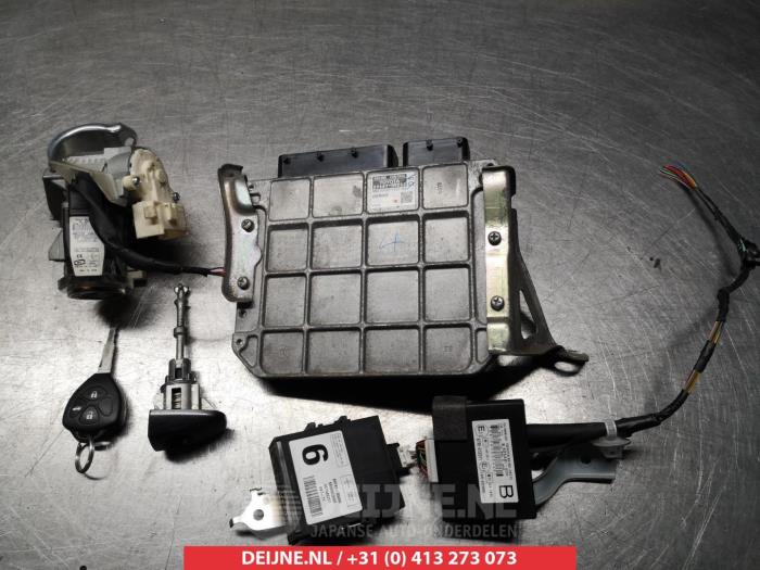 Gebruikte Computer Motormanagement Toyota Avensis Wagon (T27) 2.2 16V D-4D-F 150 Prijs € 100,00 Margeregeling aangeboden door V.Deijne Jap.Auto-onderdelen BV