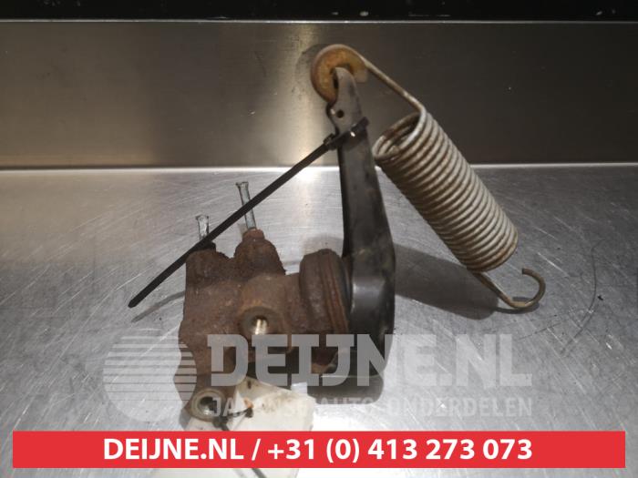 Nissan Sunny EBD system O324348