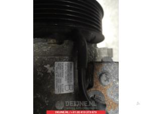 Nissan Qashqai Air conditioning pump O346832 photo 3