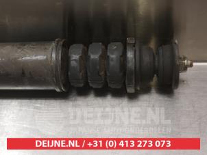 Nissan Micra Schokdemper rechts-achter O379264 foto 4