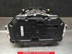 Toyota Yaris Tacho - Kombiinstrument KM O305258 foto 2