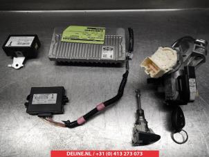 Toyota Yaris Engine management computer O345590 photo 3