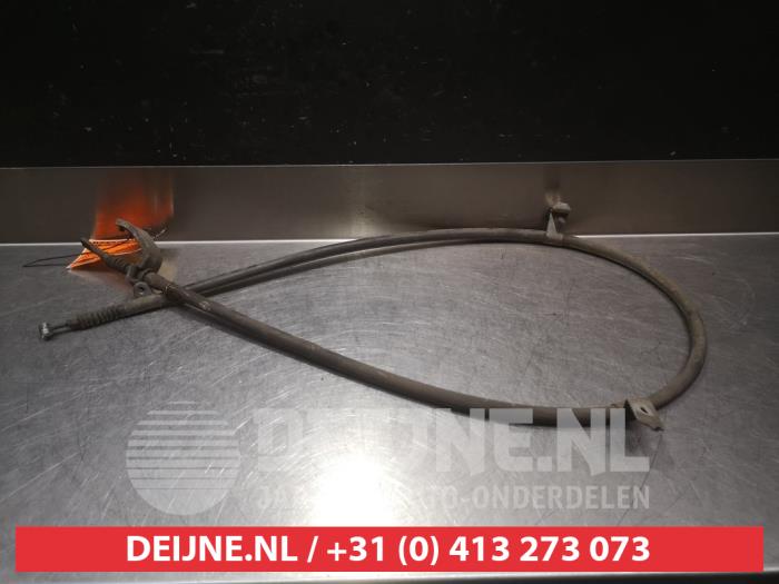 Gebruikte Handrem Kabel Nissan Primera Wagon (W10) 2.0i 16V SPi Kat. Prijs € 20,00 Margeregeling aangeboden door V.Deijne Jap.Auto-onderdelen BV
