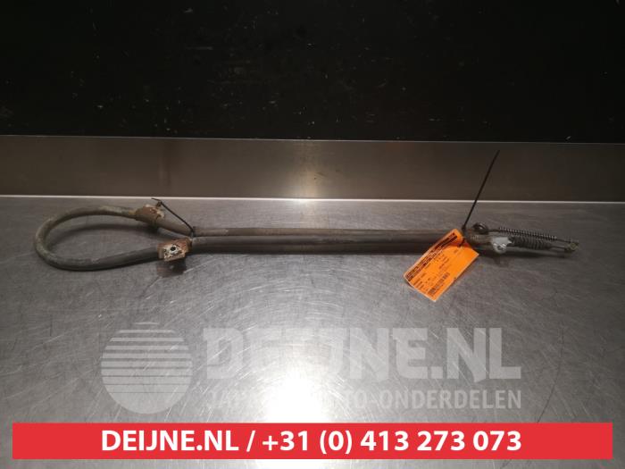 Gebruikte Handrem Kabel Nissan Sunny (N14) 1.4 16V Prijs € 25,00 Margeregeling aangeboden door V.Deijne Jap.Auto-onderdelen BV