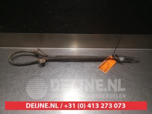 Gebruikte Handrem Kabel Nissan Sunny (N14) 1.4 16V Prijs op aanvraag aangeboden door V.Deijne Jap.Auto-onderdelen BV