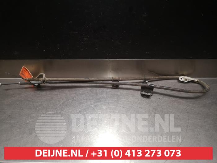 Nissan Maxima Handbremse Zug O377516