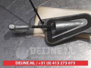 Nissan Almera Handbremse Zug O377489 foto 2