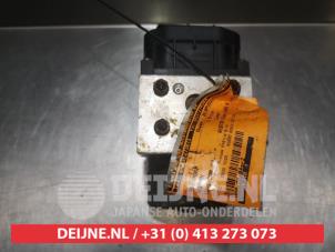 Gebruikte ABS Pomp Nissan King Cab/Pickup 4x4 (D22) 2.5 TDI 16V Prijs € 35,00 Margeregeling aangeboden door V.Deijne Jap.Auto-onderdelen BV