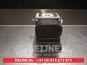 Nissan King Cab ABS Pomp O337686 foto 3
