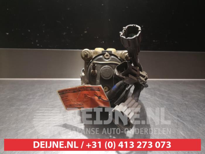 Gebruikte ABS Pomp Nissan Terrano II (R20/TR50) 2.7 SE TD Prijs € 25,00 Margeregeling aangeboden door V.Deijne Jap.Auto-onderdelen BV