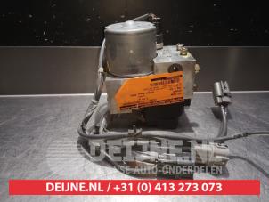 Nissan 350 Z ABS Pumpe O337672 foto 2
