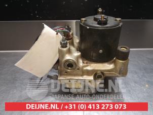 Nissan Primera ABS pump O337577 photo 2