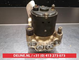 Nissan Primera ABS pump O337577 photo 3