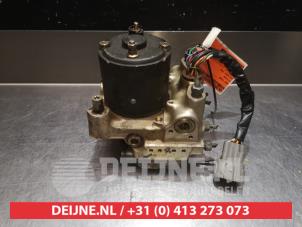 Nissan Primera ABS pump O337577 photo 4