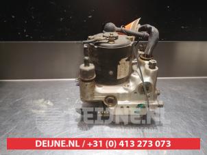 Nissan Micra ABS Pomp O337502 foto 2