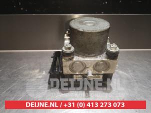 Nissan Micra ABS pump O337515 photo 3
