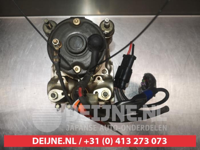 Gebruikte ABS Pomp Nissan Almera (N15) 1.4 LX 16V Prijs € 50,00 Margeregeling aangeboden door V.Deijne Jap.Auto-onderdelen BV