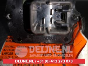 Mitsubishi Lancer Heizung Widerstand O368107 foto 3