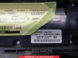 Lexus CT 200h Heater control panel O305981 photo 2
