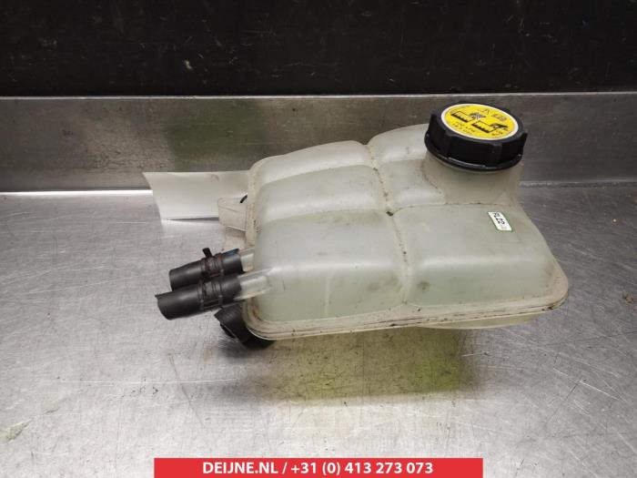 Mazda 3 Expansievat O341373