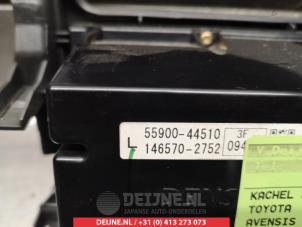 Toyota Avensis Verso Heater control panel O306364 photo 3