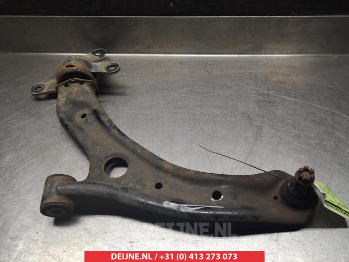 Honda Jazz Draagarm onder links-voor O381635