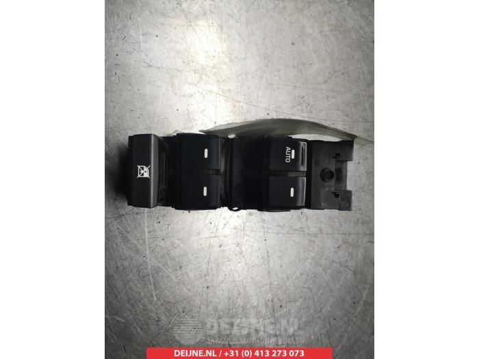 Hyundai I20 Combischakelaar ramen O311576