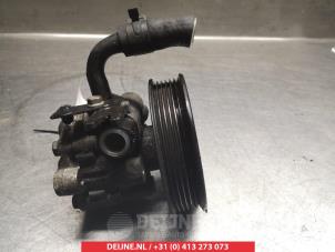 Gebruikte Servopomp Hyundai Sonata 2.0 CRDI VGT 16V Dynamic Prijs € 35,00 Margeregeling aangeboden door V.Deijne Jap.Auto-onderdelen BV
