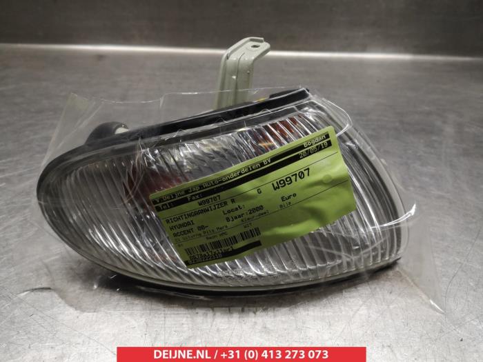 Hyundai Accent Indicator, right O268965