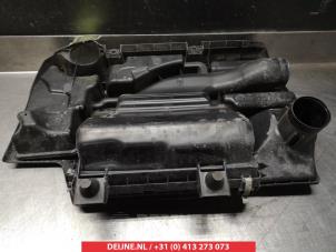Suzuki SX-4 Air box O357272 photo 2