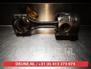Mitsubishi Colt Zuiger O352560 foto 4