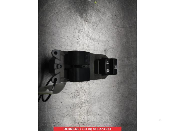Toyota Yaris Multi-functional window switch O312530