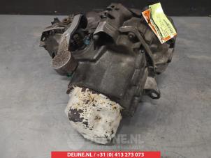 Mitsubishi Carisma Getriebe O372522 foto 3