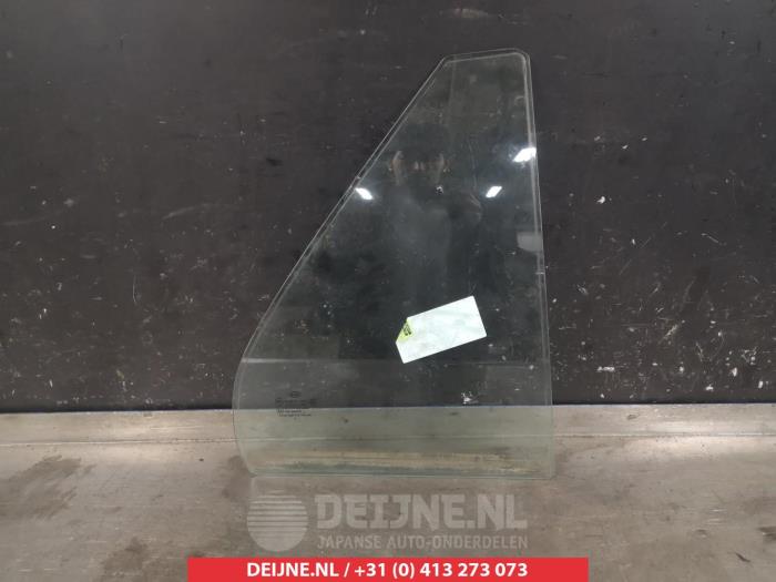 Kia Carens Rear quarter light, left right O290045