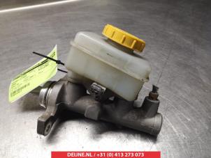 Subaru Legacy Hoofdremcilinder O336665 foto 2