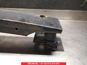 Mitsubishi Outlander Bumperframe voor O264871 foto 3