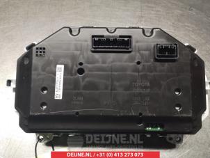 Toyota Yaris Tacho - Kombiinstrument KM O305272 foto 2
