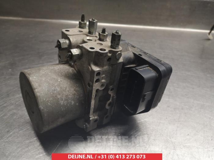 Mazda 6 ABS Pomp O337168