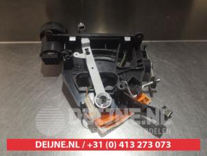 Hyundai Atos Kachel Bedieningspaneel O305532 foto 3