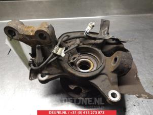 Toyota Previa Achsschenkel rechts vorne O324115 foto 2