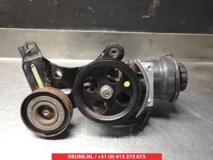 Toyota Previa Lenkkraftverstärker Pumpe O331968 foto 2