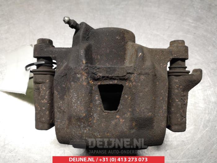Toyota Previa Remklauw (Tang) links-achter O376563