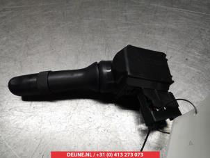 Toyota Prius Wiper switch O310402 photo 2