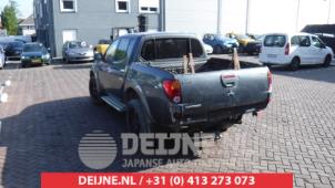 Mitsubishi L200 Tür 4-türig links hinten O285492 foto 2