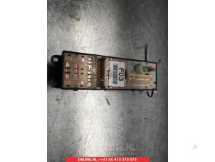 Subaru Impreza Multi-functional window switch O311753 photo 2